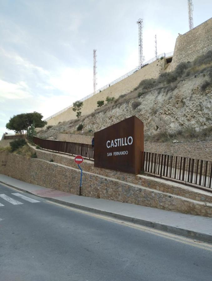 Apartamento Blanco Y Negro En El Centro لقنت المظهر الخارجي الصورة